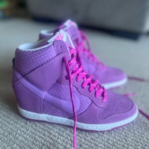 Nike Women's Dunk sky High-Top Sneakers